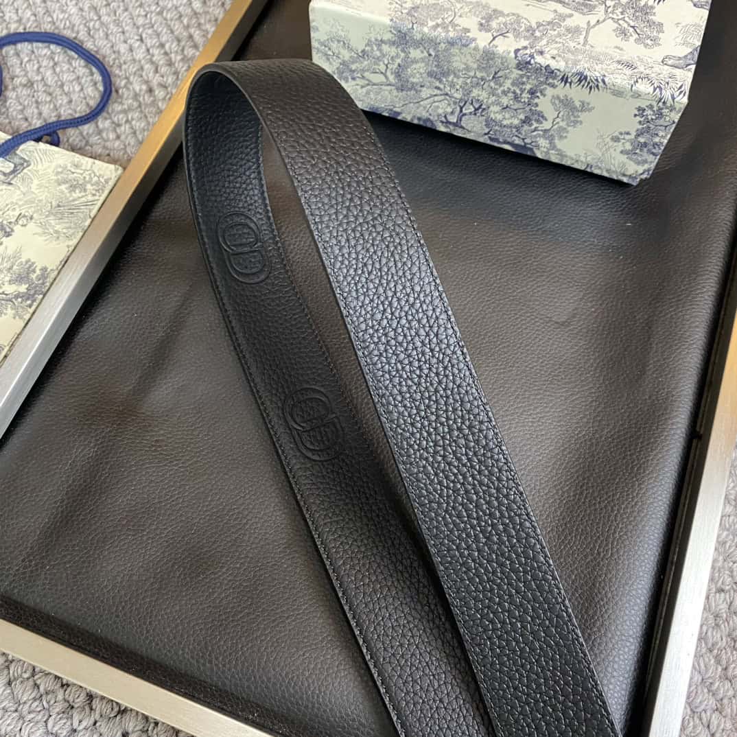 DIOR GRAIND CALF BELT WITH CLASSIC LETTERS – DB012
