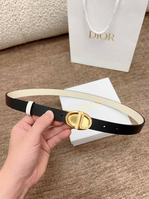 Dior Reversible Belt 30 Montaigne in White – DB025