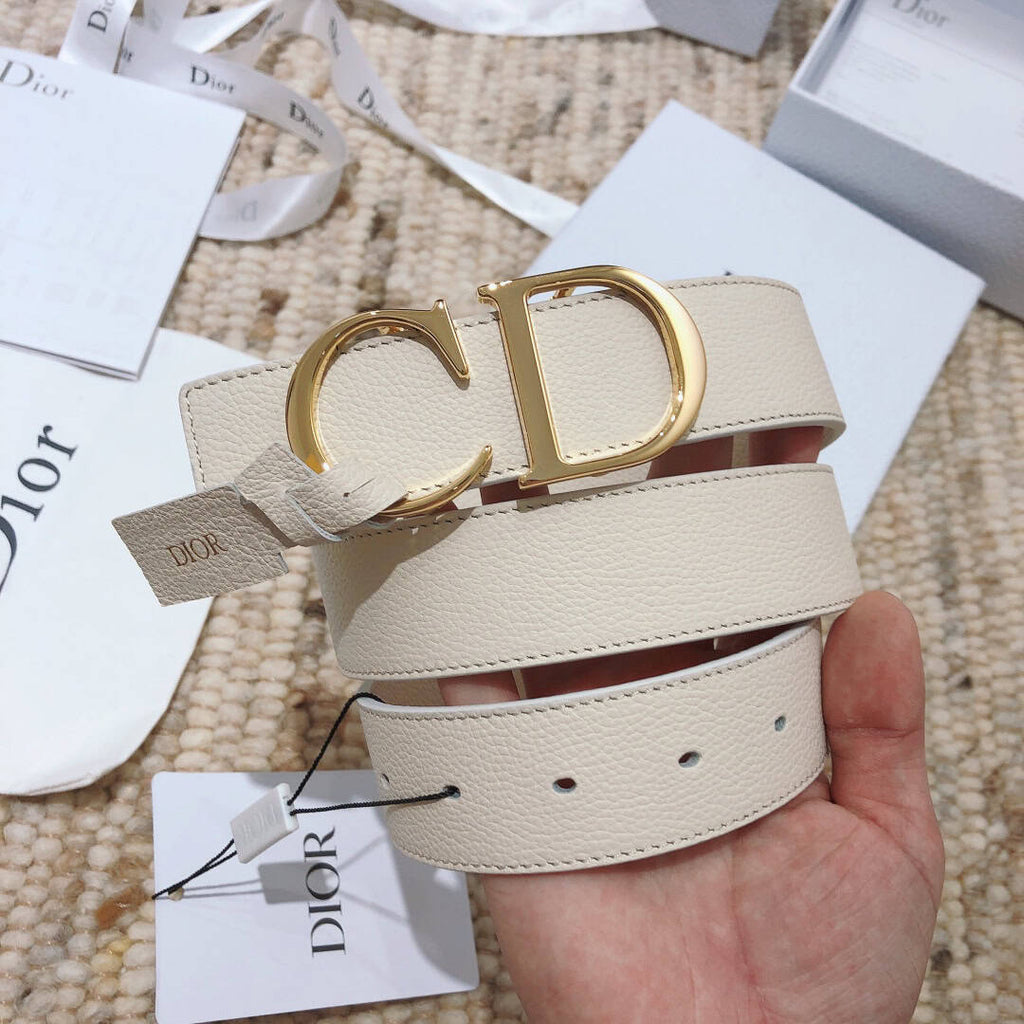 Christian Dior 30 Montaigne Reversible In White – DB027