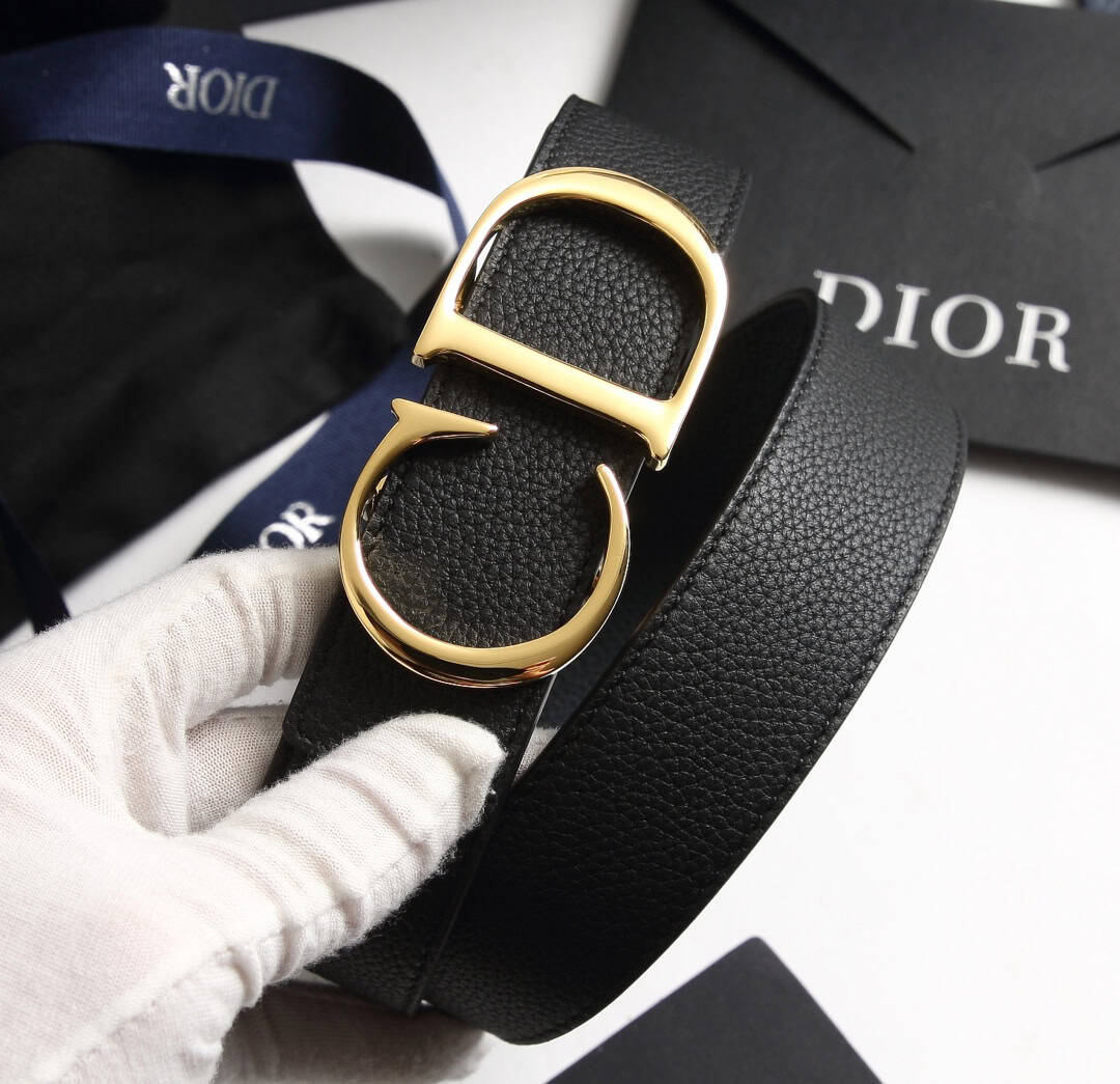 Christian Dior Men Reversible Grained – DB030
