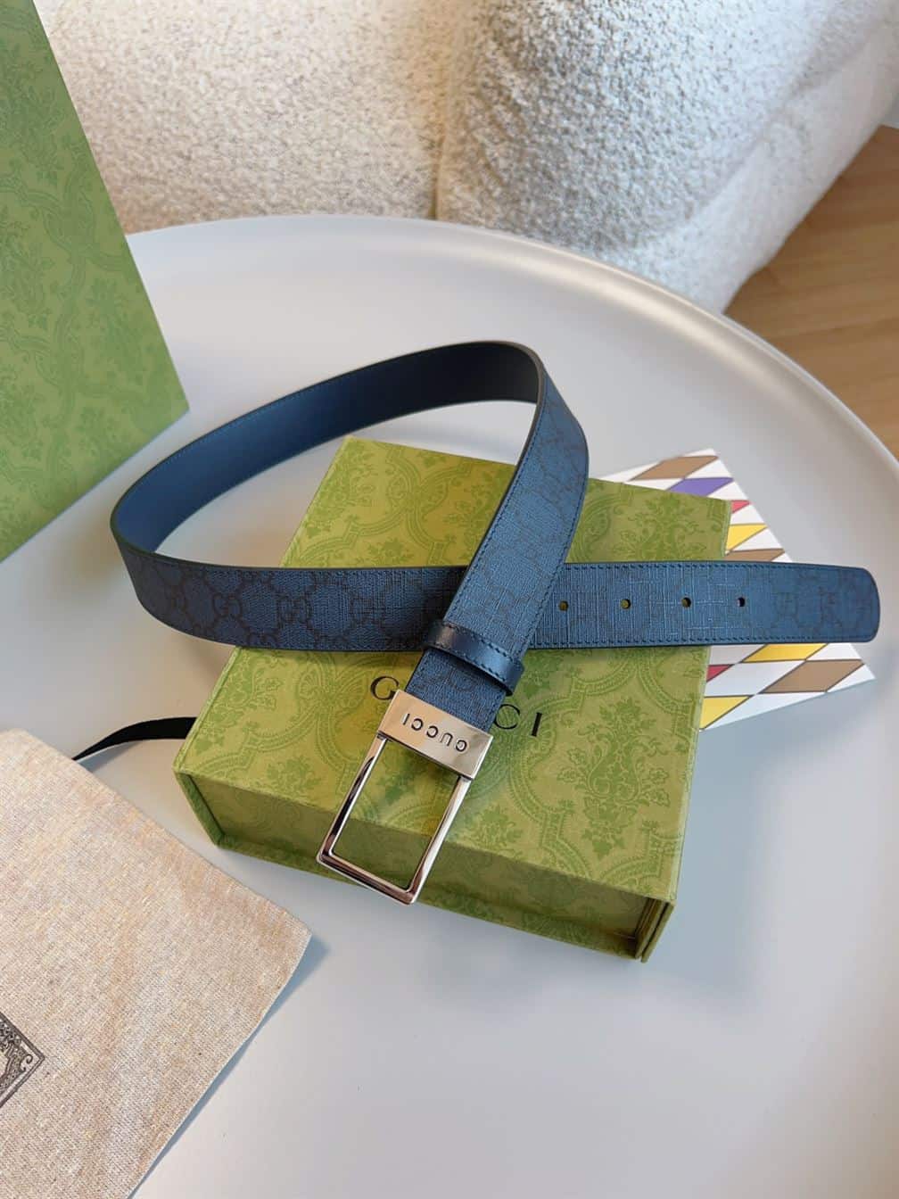 GUCCI GG BELT WITH RECTANGULAR BUCKLE – GB043