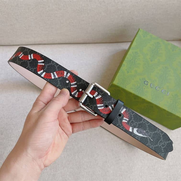 GUCCI GG SUPREME BELT WITH KINGSNAKE PRINT – GB035