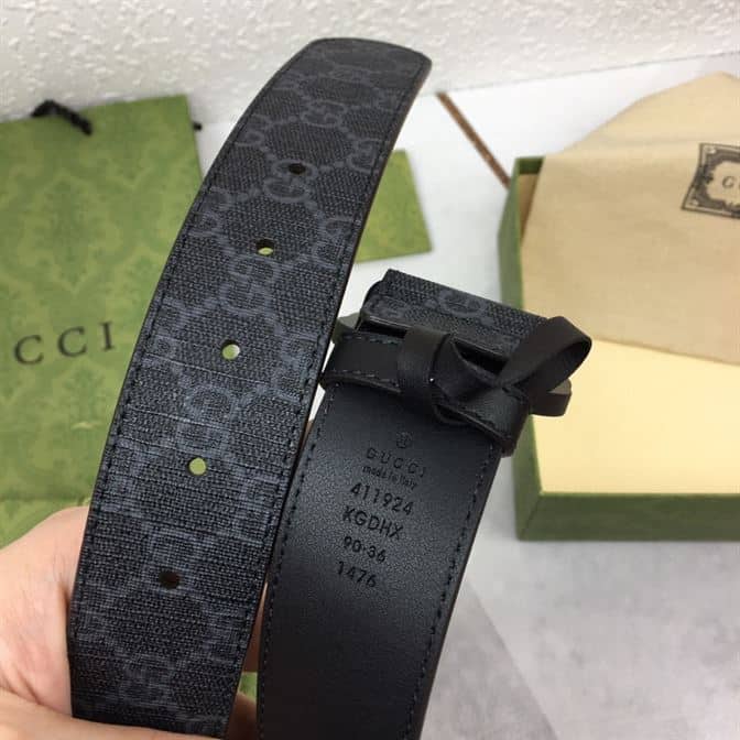GUCCI MEN’S BLACK GG SUPREME BELT WITH G BUCKLE – GB001