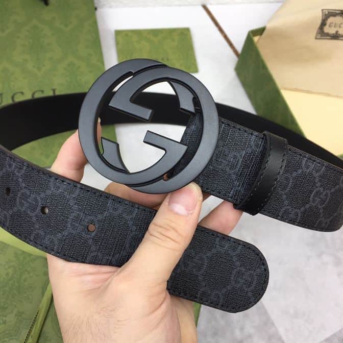 GUCCI MEN’S BLACK GG SUPREME BELT WITH G BUCKLE – GB001