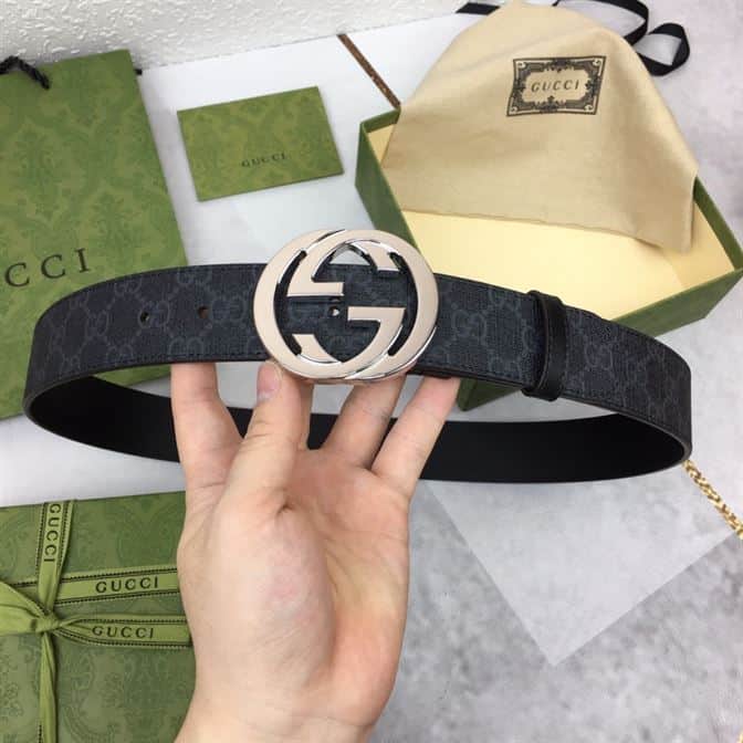 GUCCI MEN’S BLACK GG SUPREME BELT WITH G BUCKLE – GB003