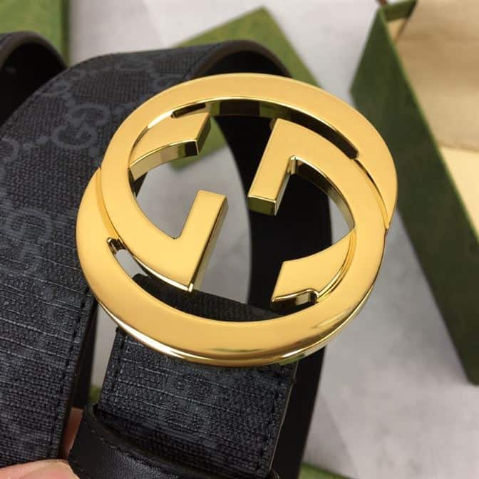 GUCCI MEN’S BLACK GG SUPREME BELT WITH G BUCKLE – GB018