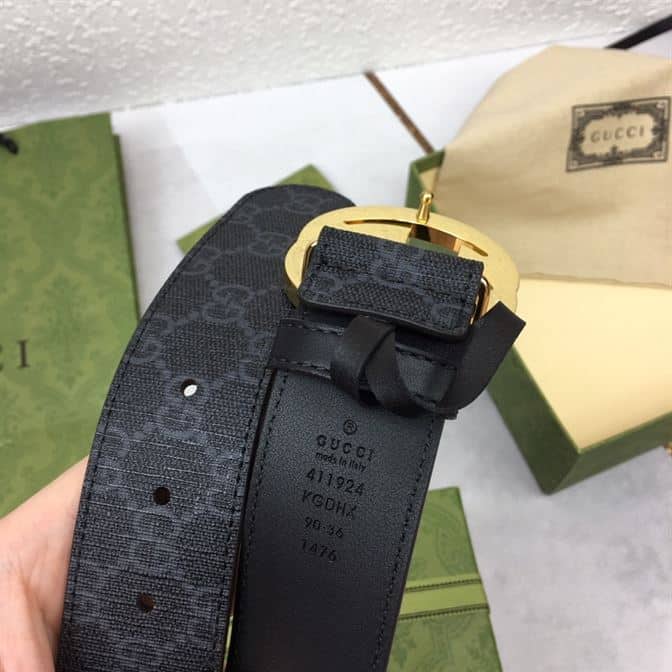 GUCCI MEN’S BLACK GG SUPREME BELT WITH G BUCKLE – GB018