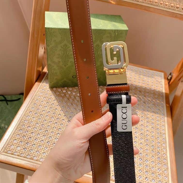 GUCCI REVERSIBLE BELT WITH SQUARED INTERLOCKING G – GB021