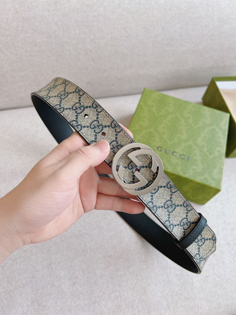 GUCCI SUPREME BELT WITH G BUCKLE – GB012
