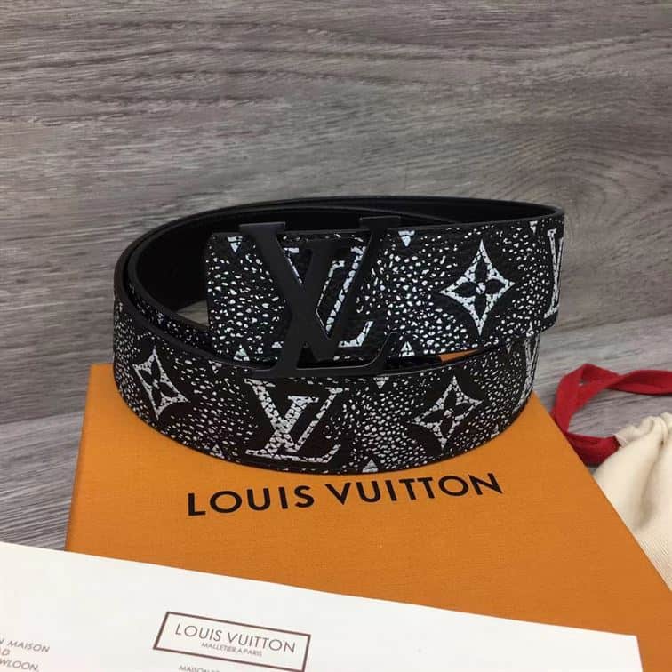 LOUIS VUITTON BELT – LBE035
