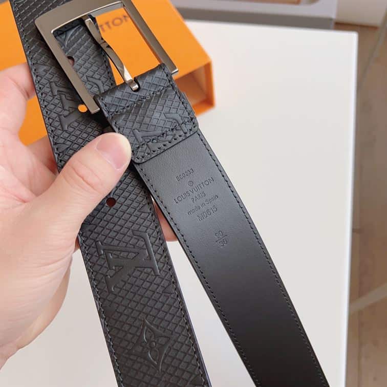 LOUIS VUITTON BELT – LBE044