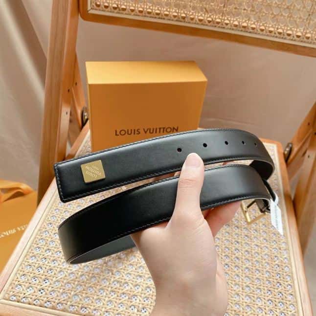 LOUIS VUITTON BELT – LBE063