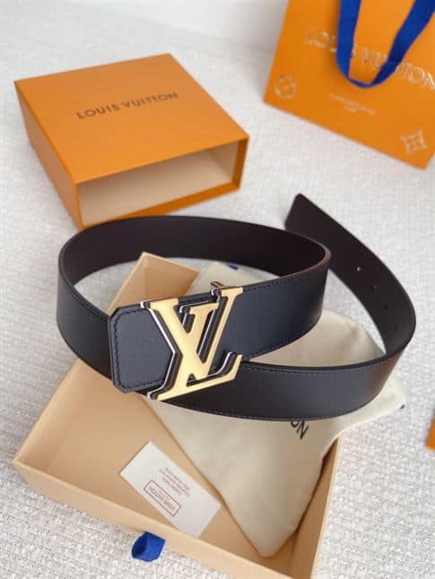 LOUIS VUITTON BELT – LBE067