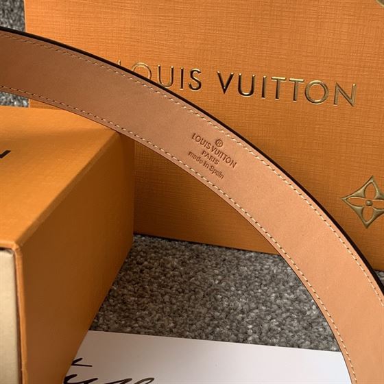 LOUIS VUITTON BELT – LBE072