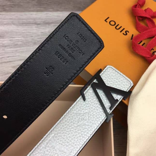 LOUIS VUITTON INITIALS 40MM REVERSIBLE BELT – LBE090