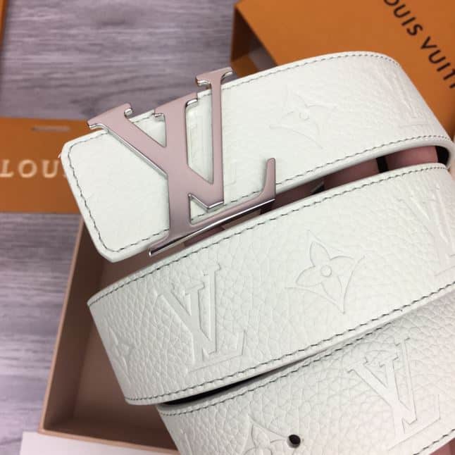 LOUIS VUITTON INITIALS SHAPE BELT MONOGRAM 40MM POWDER WHITE – LBE053