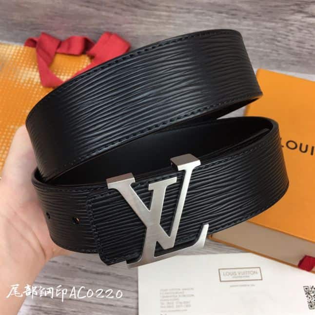 LOUIS VUITTON LV INITIALES 40MM LBE064