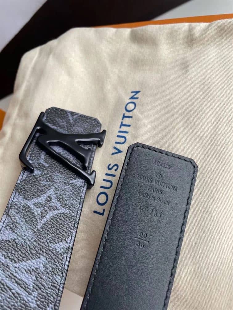 LOUIS VUITTON SHAPE 40MM REVERSIBLE BELT – LBE020